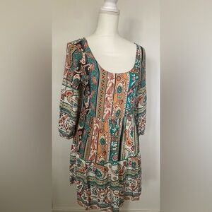 Multicolor printed dress with criss-cross back